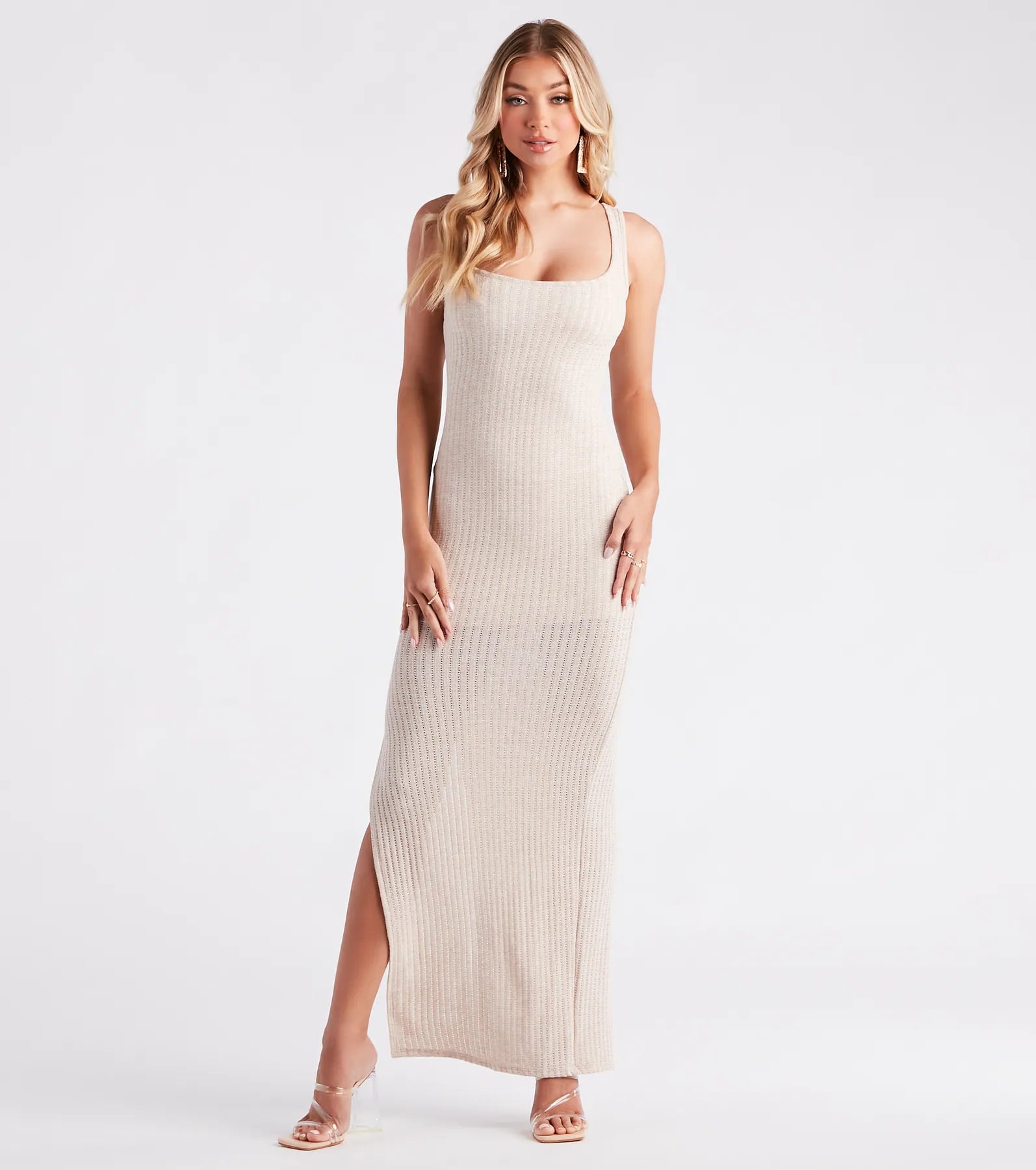 maxi dresses for autumnThe 'It' Knit Sleeveless Maxi Dress